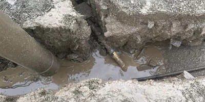 Hydro-excavating